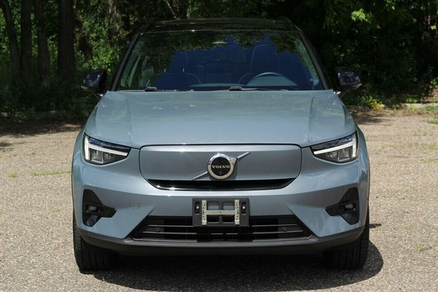 2023 Volvo XC40 Recharge Pure Electric XC40 WITH NEW TIRES - 23041478 - 3