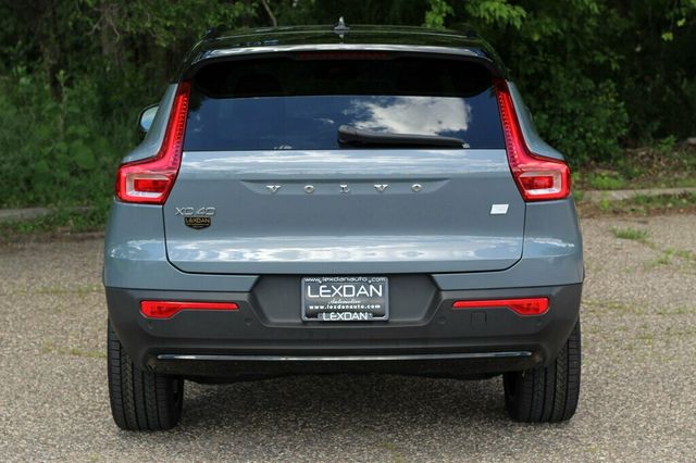 2023 Volvo XC40 Recharge Pure Electric XC40 WITH NEW TIRES - 23041478 - 4