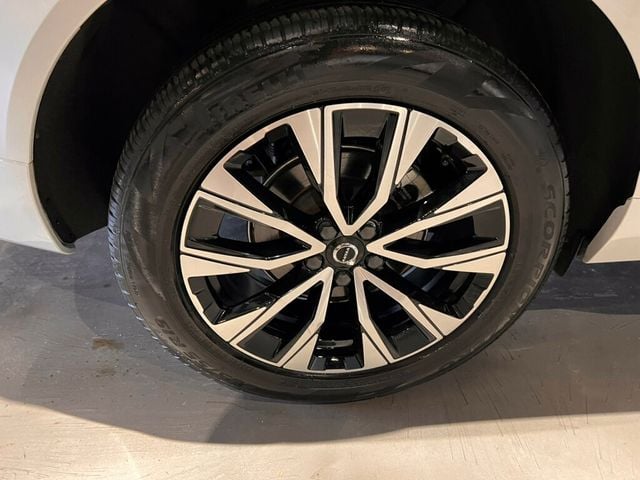 2023 Volvo XC60 B5/AWD/ClimatePkg/HtdSeats/HtdSteerWheel/PanoRoof/AppleCarplay - 22975933 - 11
