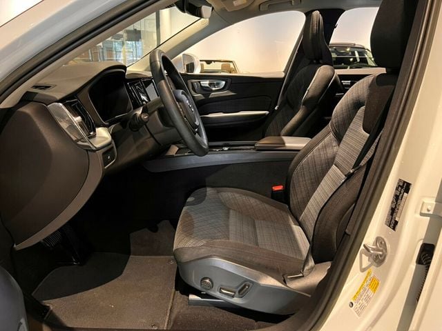 2023 Volvo XC60 B5/AWD/ClimatePkg/HtdSeats/HtdSteerWheel/PanoRoof/AppleCarplay - 22975933 - 14
