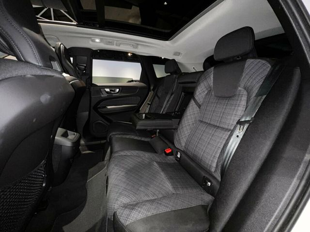 2023 Volvo XC60 B5/AWD/ClimatePkg/HtdSeats/HtdSteerWheel/PanoRoof/AppleCarplay - 22975933 - 24