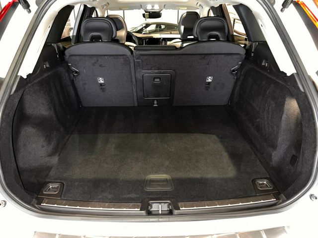 2023 Volvo XC60 B5/AWD/ClimatePkg/HtdSeats/HtdSteerWheel/PanoRoof/AppleCarplay - 22975933 - 25