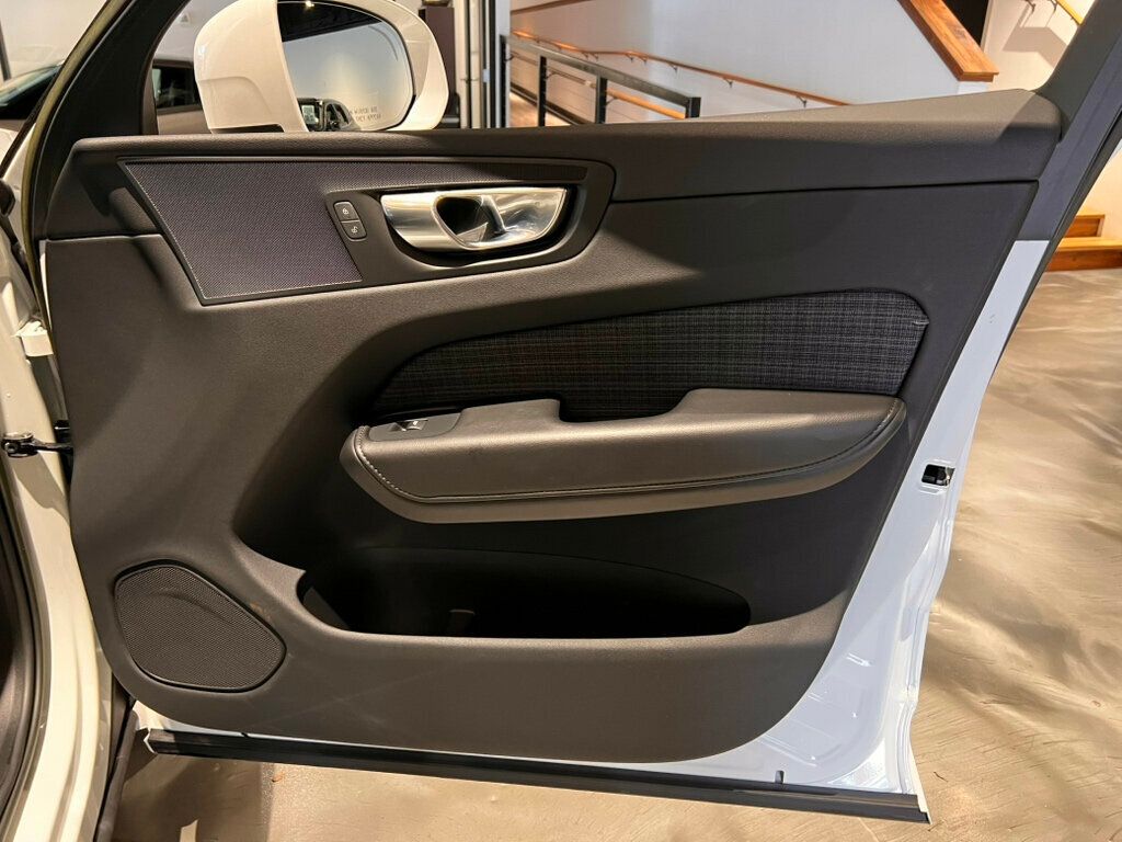 2023 Volvo XC60 B5/AWD/ClimatePkg/HtdSeats/HtdSteerWheel/PanoRoof/AppleCarplay - 22975933 - 29