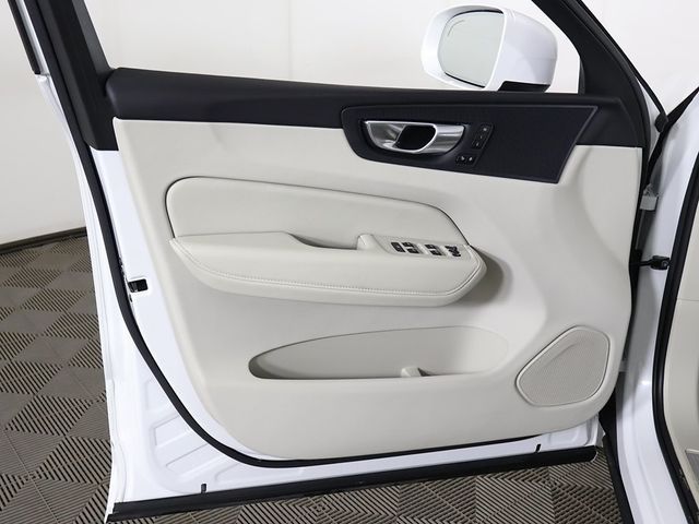 2023 Volvo XC60 B5 AWD Core - 22976083 - 24