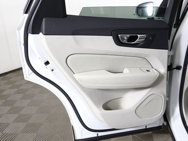 2023 Volvo XC60 B5 AWD Core - 22976083 - 26