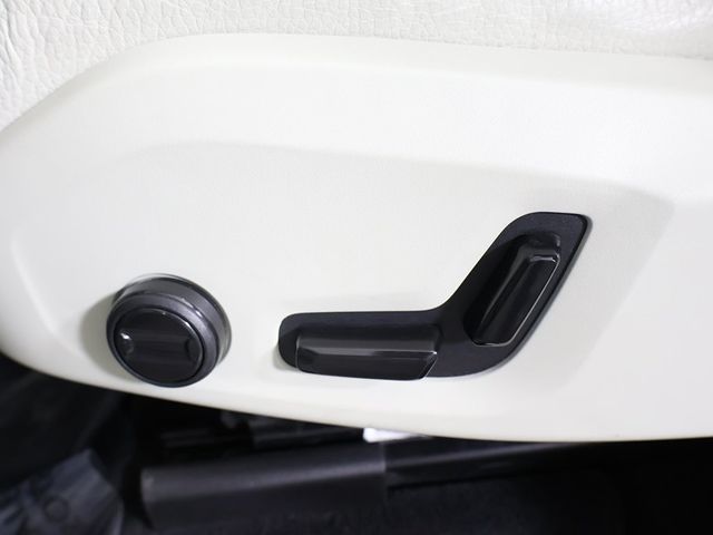 2023 Volvo XC60 B5 AWD Core - 22976083 - 35