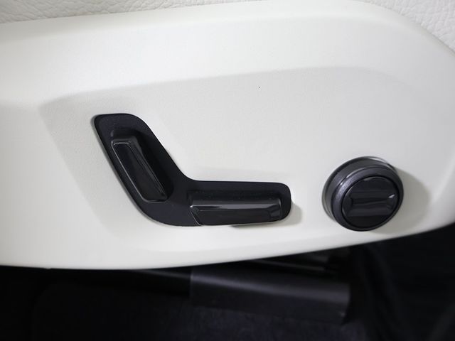 2023 Volvo XC60 B5 AWD Core - 22976083 - 36