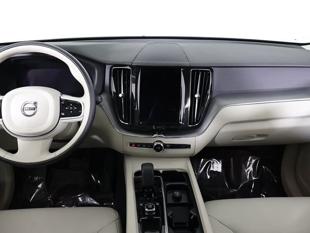 2023 Volvo XC60 B5 AWD Core - 22976083 - 39