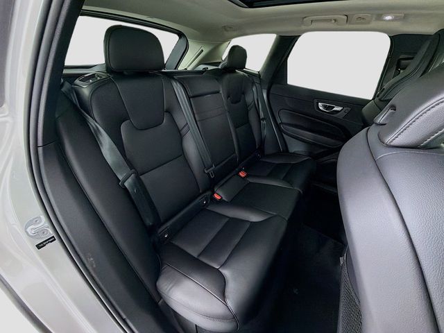 2023 Volvo XC60 B5 AWD Core - 23024785 - 27