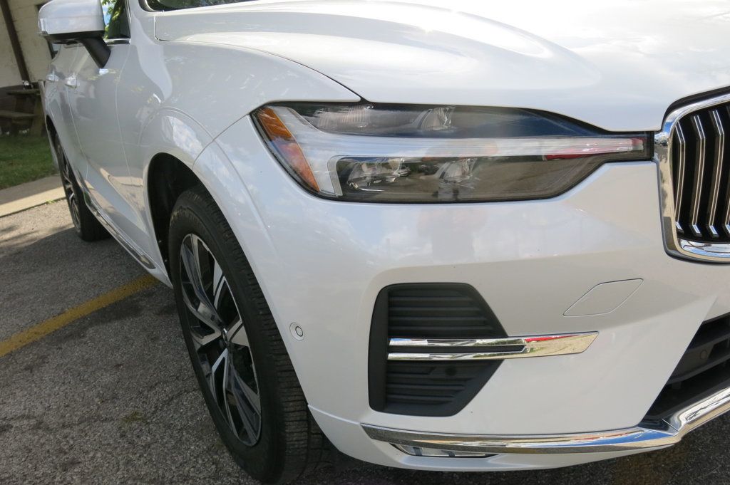 2023 Volvo XC60 B5 Plus photo 29