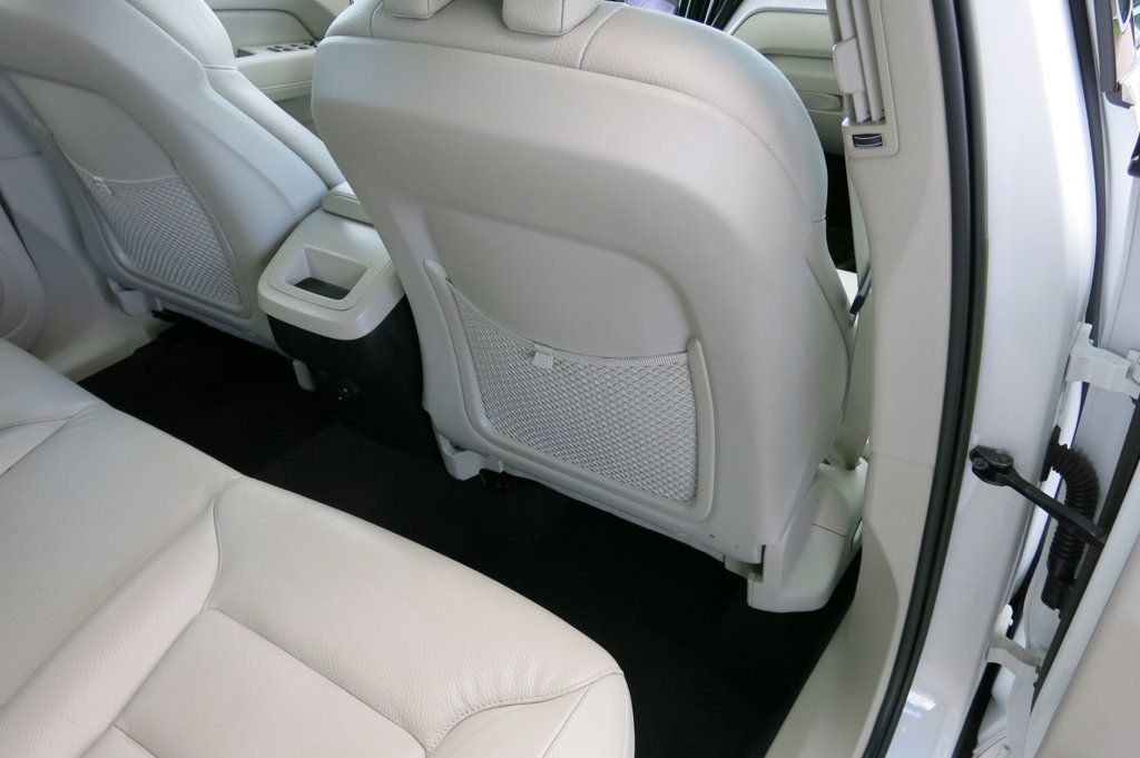 2023 Volvo XC60 B5 Plus photo 35