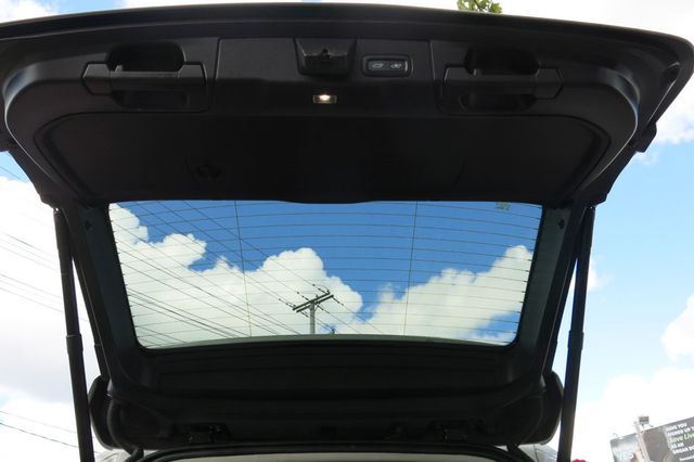 2023 Volvo XC60 B5 AWD Plus Bright Theme - 22907320 - 50