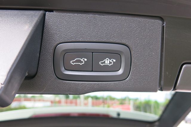 2023 Volvo XC60 B5 AWD Plus Bright Theme - 22907320 - 51