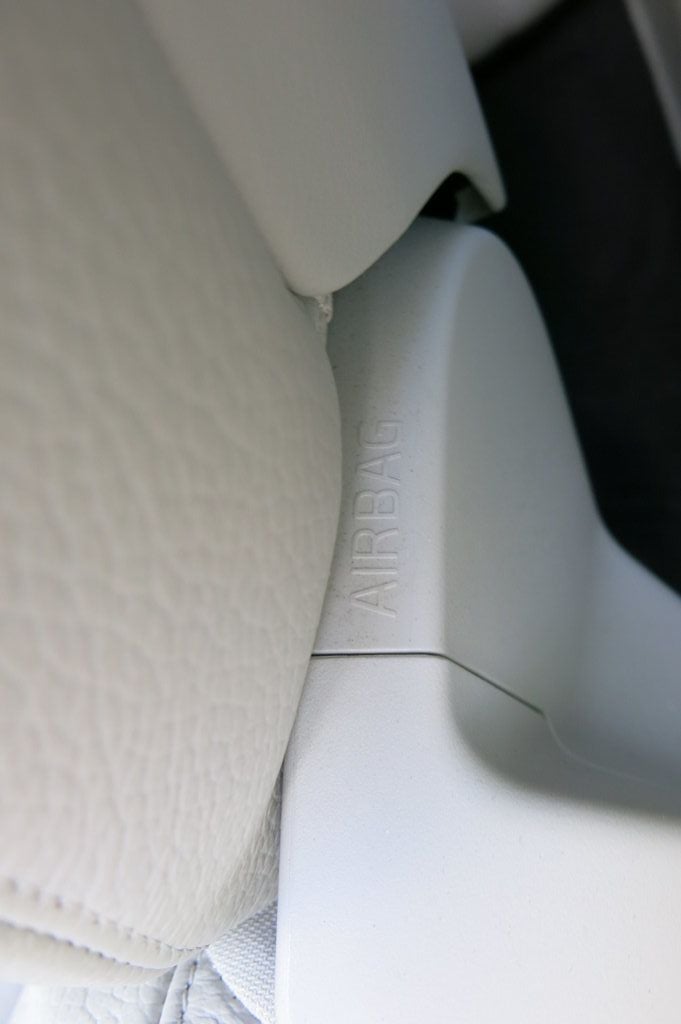 2023 Volvo XC60 B5 AWD Plus Bright Theme - 22907320 - 61