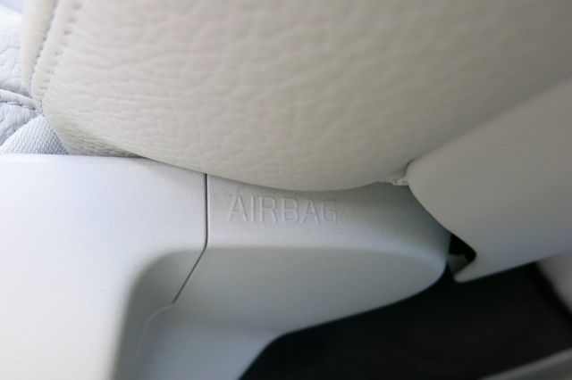 2023 Volvo XC60 B5 AWD Plus Bright Theme - 22907320 - 61