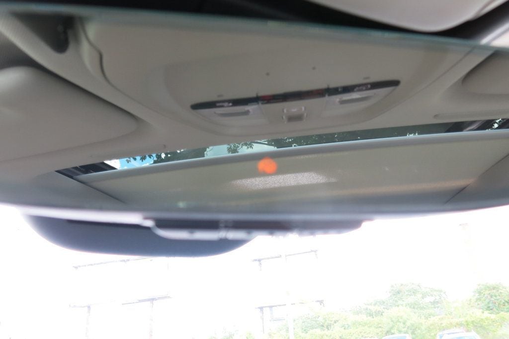 2023 Volvo XC60 B5 AWD Plus Bright Theme - 22907320 - 73