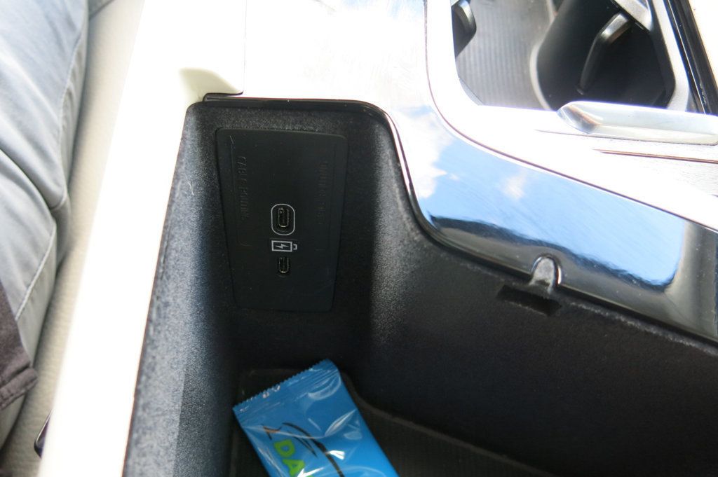 2023 Volvo XC60 B5 AWD Plus Bright Theme - 22907320 - 74