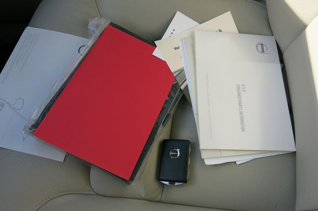 2023 Volvo XC60 B5 AWD Plus Bright Theme - 22907320 - 76