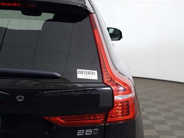 2023 Volvo XC60 B5 AWD Plus Bright Theme - 23037575 - 19