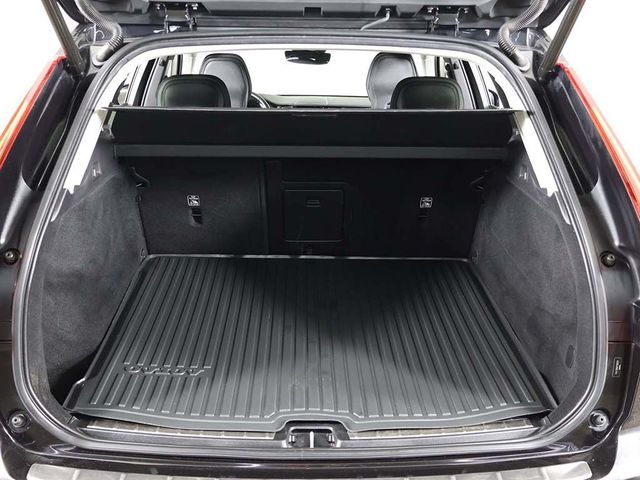 2023 Volvo XC60 B5 AWD Plus Bright Theme - 23037575 - 22