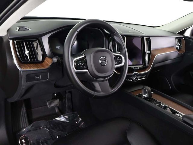 2023 Volvo XC60 B5 AWD Plus Bright Theme - 23037575 - 31
