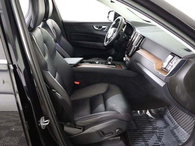 2023 Volvo XC60 B5 AWD Plus Bright Theme - 23037575 - 36