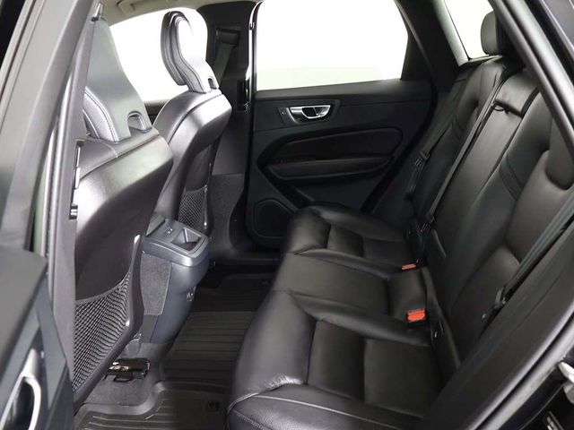 2023 Volvo XC60 B5 AWD Plus Bright Theme - 23037575 - 39
