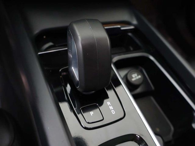 2023 Volvo XC60 B5 AWD Plus Bright Theme - 23037575 - 55