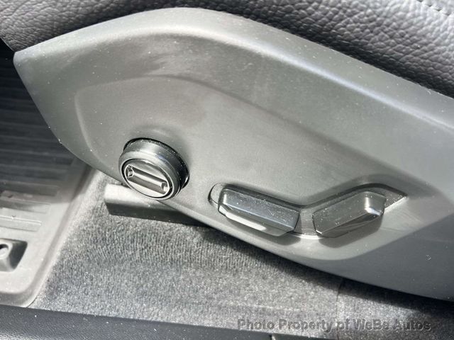 2023 Volvo XC60 B5 AWD Plus Bright Theme - 23031830 - 15