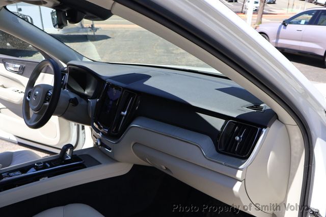 2023 Volvo XC60 B5 AWD Plus Bright Theme - 23010462 - 15