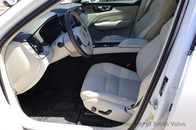 2023 Volvo XC60 B5 AWD Plus Bright Theme - 23010462 - 7