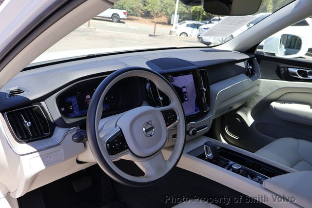 2023 Volvo XC60 B5 AWD Plus Bright Theme - 23010462 - 8