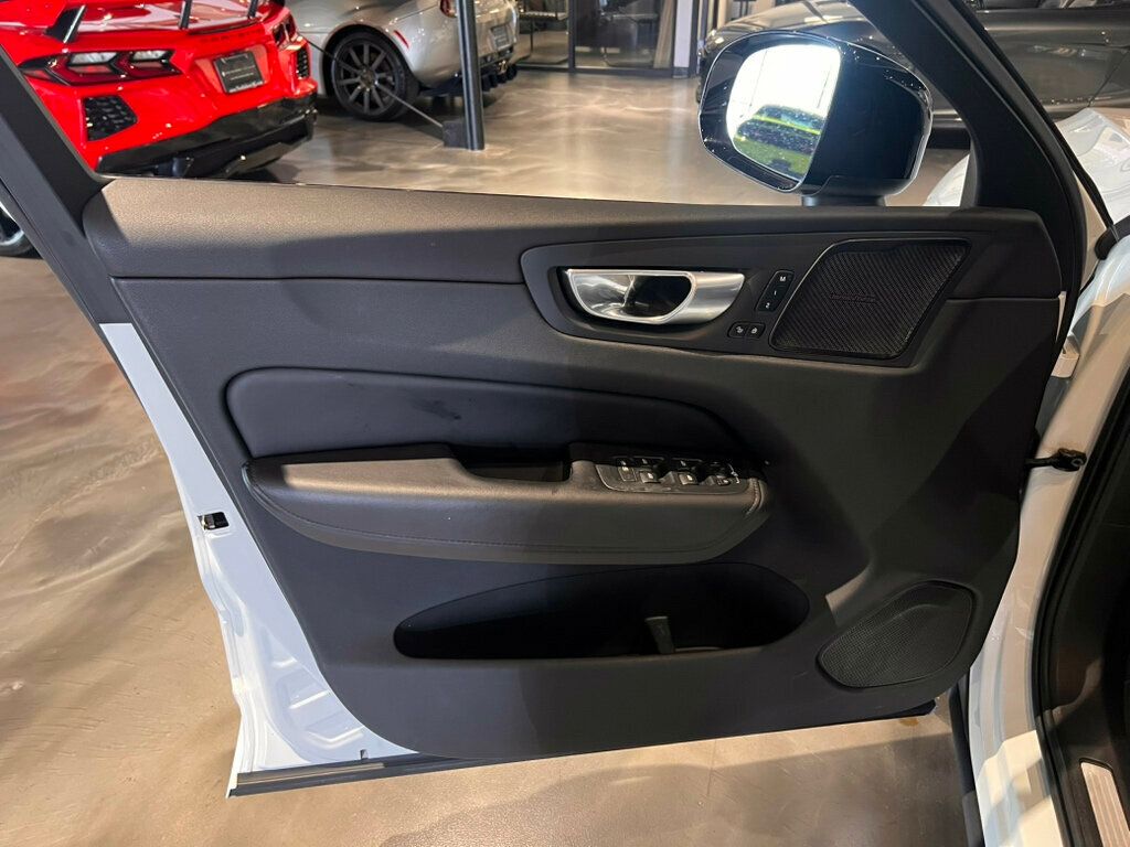 2023 Volvo XC60 B5/AWD/Plus/ClimatePkg/HarmonKardonSound/AdapCruise/PanoRoof/NAV - 22997652 - 13