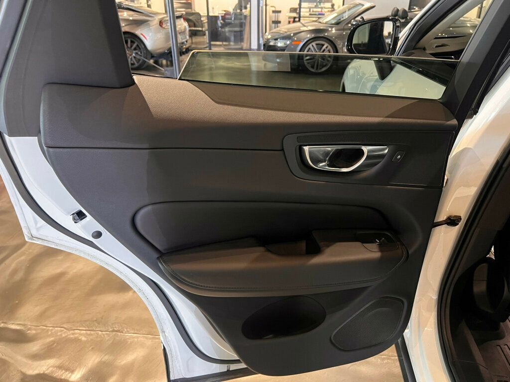2023 Volvo XC60 B5/AWD/Plus/ClimatePkg/HarmonKardonSound/AdapCruise/PanoRoof/NAV - 22997652 - 22