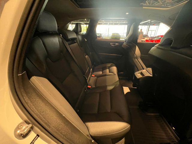 2023 Volvo XC60 B5/AWD/Plus/ClimatePkg/HarmonKardonSound/AdapCruise/PanoRoof/NAV - 22997652 - 28