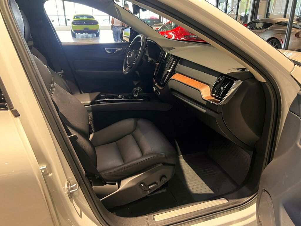 2023 Volvo XC60 B5/AWD/Plus/ClimatePkg/HarmonKardonSound/AdapCruise/PanoRoof/NAV - 22997652 - 30