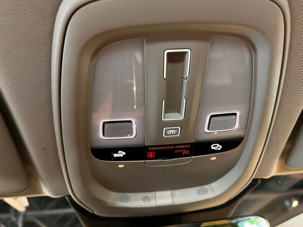 2023 Volvo XC60 B5/AWD/Plus/ClimatePkg/HarmonKardonSound/HomeLink/PanoRoof/NAV - 22997649 - 22