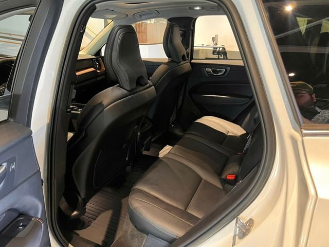 2023 Volvo XC60 B5/AWD/Plus/ClimatePkg/HarmonKardonSound/HomeLink/PanoRoof/NAV - 22997649 - 24