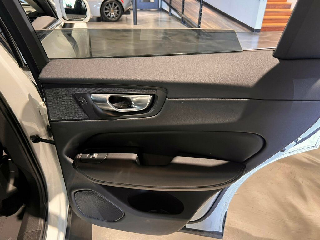 2023 Volvo XC60 B5/AWD/Plus/ClimatePkg/HarmonKardonSound/HomeLink/PanoRoof/NAV - 22997649 - 27