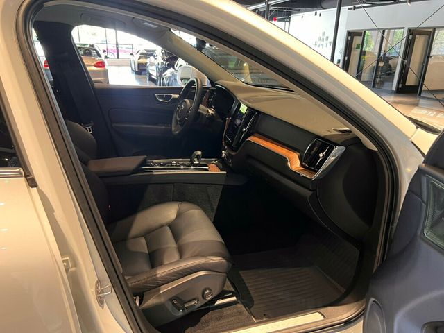 2023 Volvo XC60 B5/AWD/Plus/ClimatePkg/HarmonKardonSound/HomeLink/PanoRoof/NAV - 22997649 - 31
