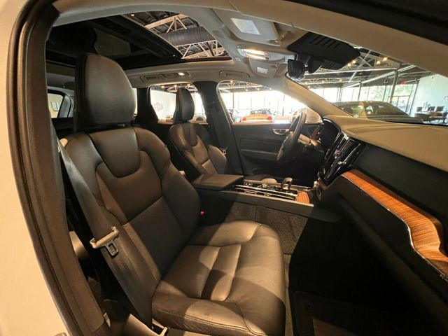 2023 Volvo XC60 B5/AWD/Plus/ClimatePkg/HarmonKardonSound/HomeLink/PanoRoof/NAV - 22997649 - 32