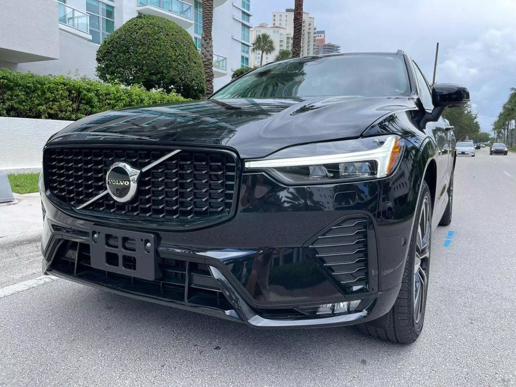 2023 Volvo XC60 B5 AWD Plus Dark Theme - 22541507 - 8