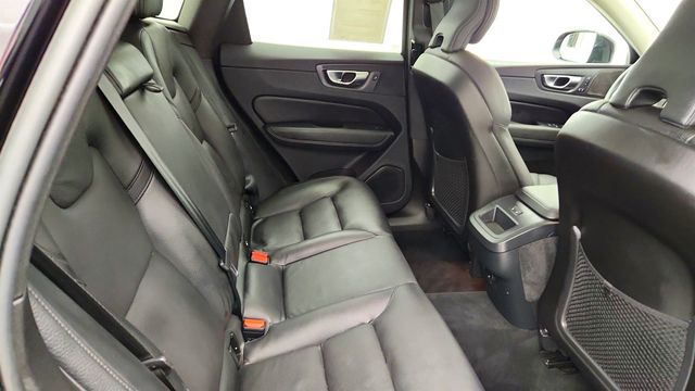 2023 Volvo XC60 B5 AWD Plus Dark Theme - 23035589 - 22