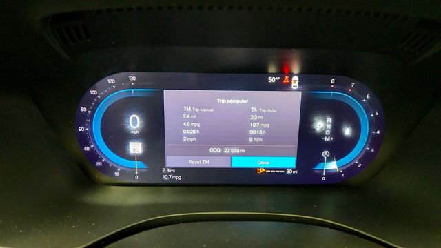 2023 Volvo XC60 B5 AWD Plus Dark Theme w/ Climate Package - 23015739 - 14