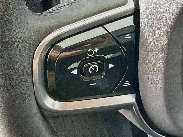 2023 Volvo XC60 B5 AWD Ultimate Bright Theme - 23065688 - 9