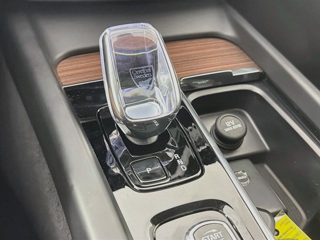 2023 Volvo XC60 B5 AWD Ultimate Bright Theme - 23065688 - 16