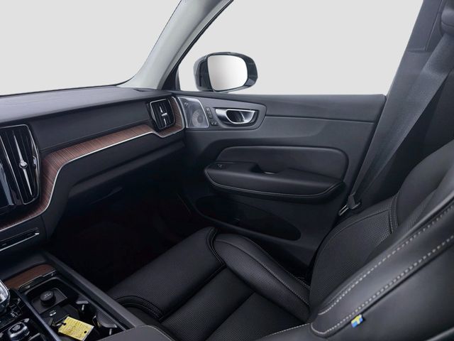 2023 Volvo XC60 B5 AWD Ultimate Bright Theme - 23065688 - 23
