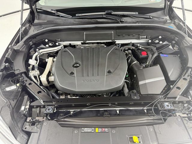 2023 Volvo XC60 B5 AWD Ultimate Bright Theme - 23065688 - 31