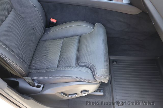 2023 Volvo XC60 B5 AWD Ultimate Bright Theme - 23058461 - 14