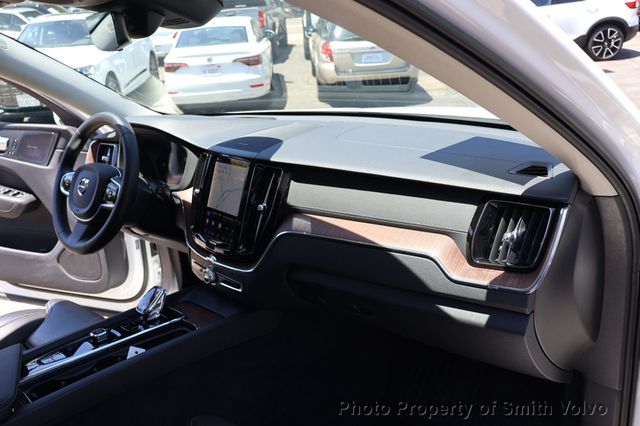 2023 Volvo XC60 B5 AWD Ultimate Bright Theme - 23058461 - 16